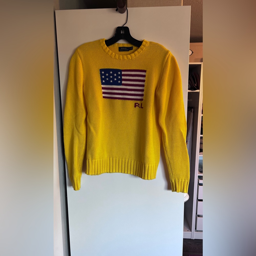 Timeless and Classic Polo Ralph Lauren cotton crew sweater
